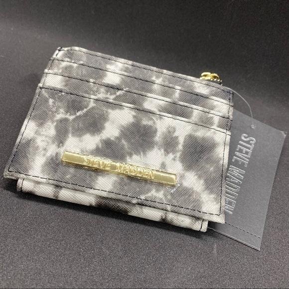 Steve Madden Tie Dye Credit Card Wallet - Picture 9 of 11